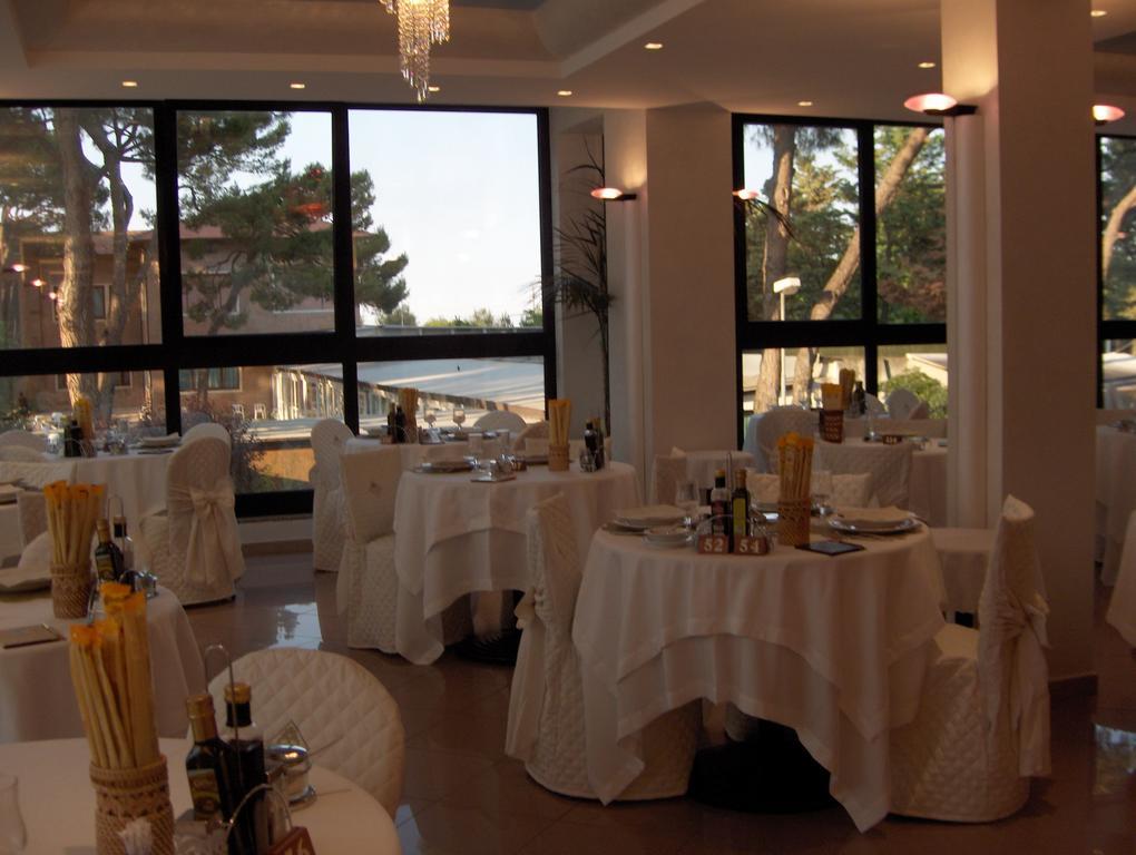 Hotel Tulipe Nazionale リッチョーネ エクステリア 写真